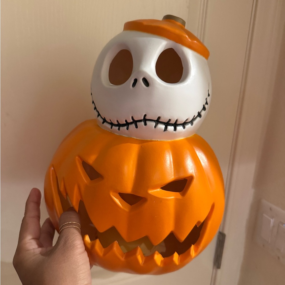 jack skellington light up pumpkin King Disney Nightmare Before Christmas‎ ￼